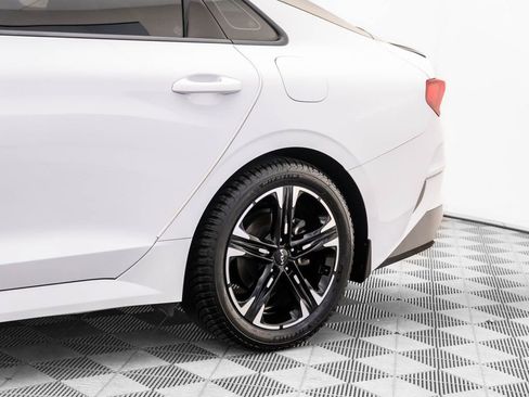 Used 2023 Kia K5 GT-Line image 32