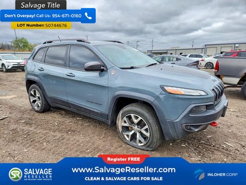 Used 2014 Jeep Cherokee Trailhawk AWD/4WD image 5