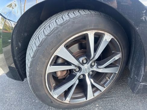 Used 2017 Nissan Maxima 3.5 SL FWD image 2