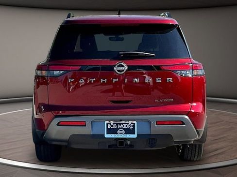 New 2026 Nissan Pathfinder Platinum image 4