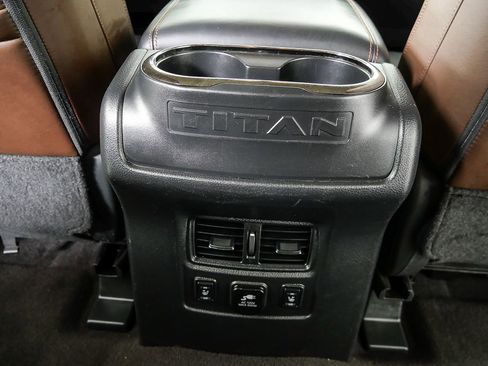 Used 2017 Nissan Titan Platinum Reserve image 18