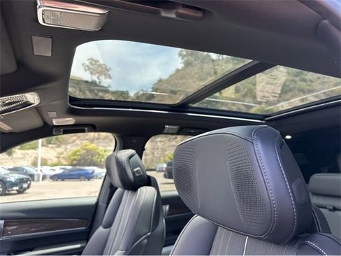 New 2026 Cadillac Vistiq Luxury image 25