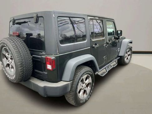Used 2011 Jeep Wrangler Unlimited Sport AWD/4WD image 6