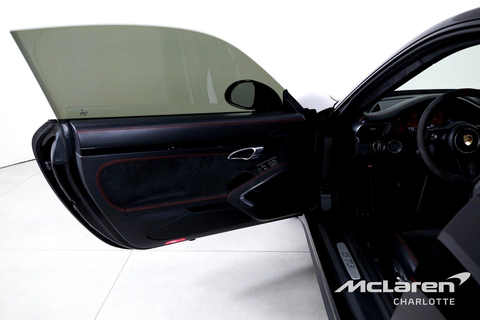 Used 2018 Porsche 911 GT3 RWD image 9