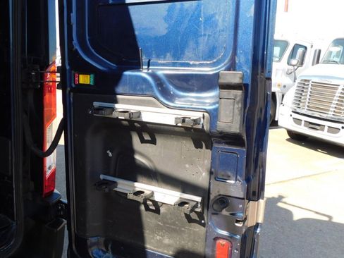 Used 2019 Ford Transit 250 148 Medium Roof image 34