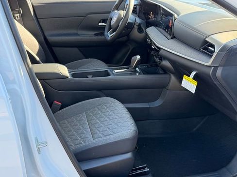 New 2026 Nissan Kicks SV w/ SV Premium Package FWD image 25
