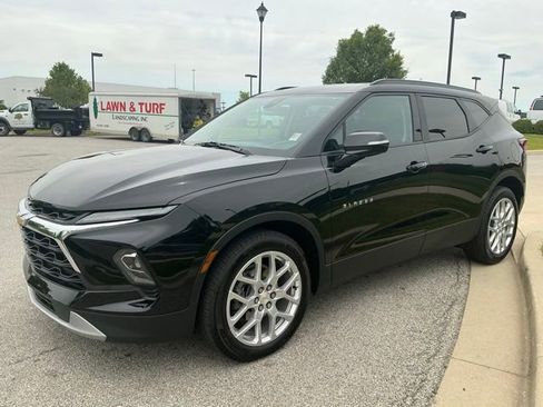 Used 2024 Chevrolet Blazer LT w/ LPO, Floor Liner Package AWD/4WD image 3