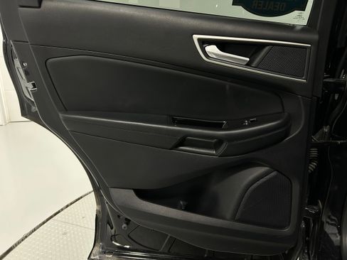 Used 2020 Ford Edge SEL w/ Convenience Package image 26