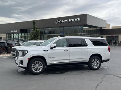 Used 2022 GMC Yukon XL SLT w/ SLT Premium Package