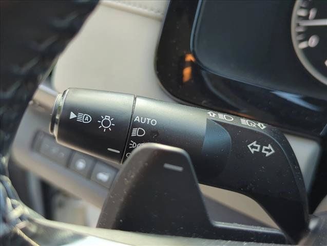 Used 2023 Nissan Pathfinder SL AWD/4WD image 20