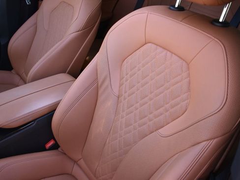 Used 2023 BMW 540i w/ M Sport Package RWD image 10