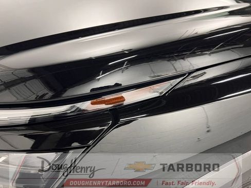 Used 2025 Nissan Pathfinder SV FWD image 12