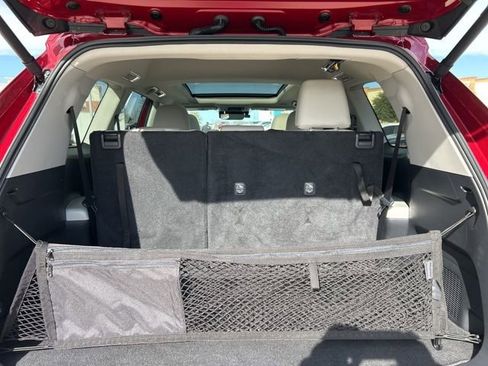 Used 2024 Toyota Grand Highlander Limited image 10