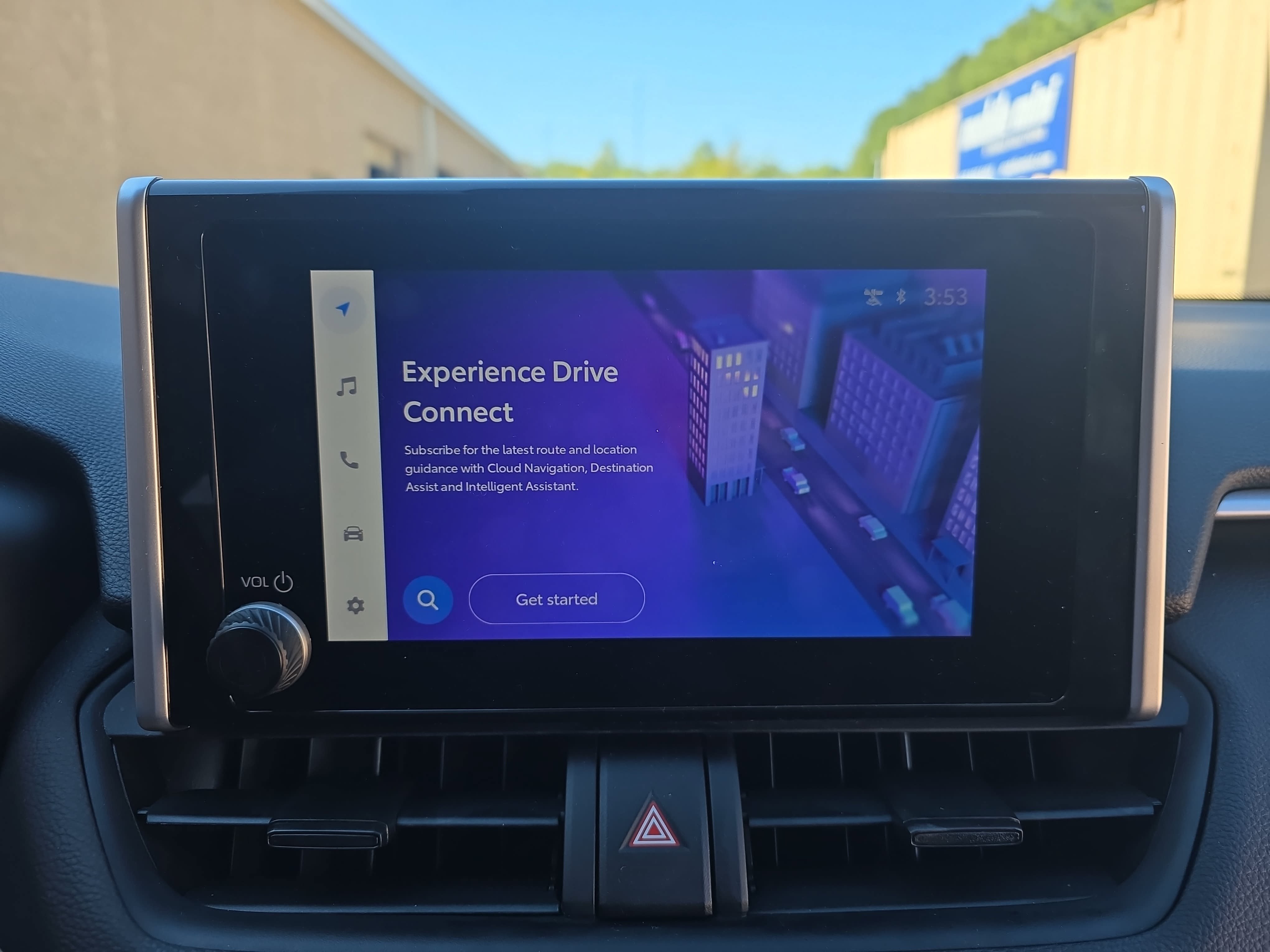 Used 2025 Toyota RAV4 XLE FWD image 22