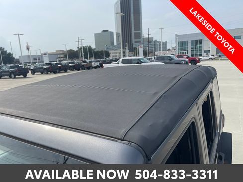 Used 2019 Jeep Wrangler Unlimited Sport S AWD/4WD image 32