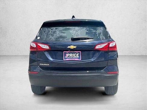 Used 2020 Chevrolet Equinox LS FWD image 4