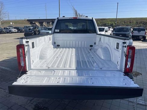New 2026 Ford F250 XL w/ XL Chrome Package image 10