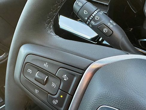 New 2026 GMC Sierra 3500 SLT w/ SLT Convenience Package image 33