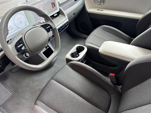 Certified 2024 Hyundai Ioniq 5 SEL RWD image 10