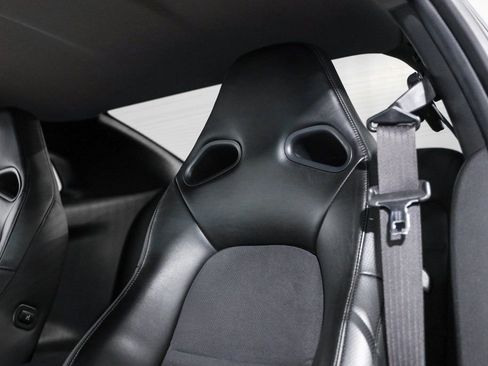 Used 2009 Nissan GT-R Premium image 42