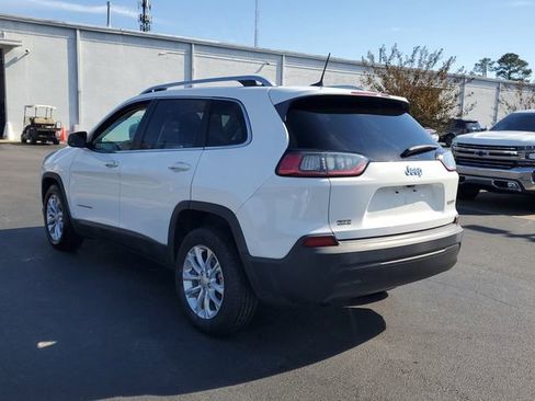 Used 2019 Jeep Cherokee Latitude w/ Popular Appearance Group image 4