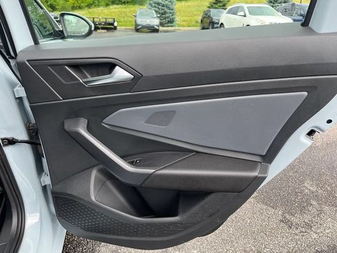 Used 2025 Volkswagen Jetta SE w/ Sunroof Package FWD image 26