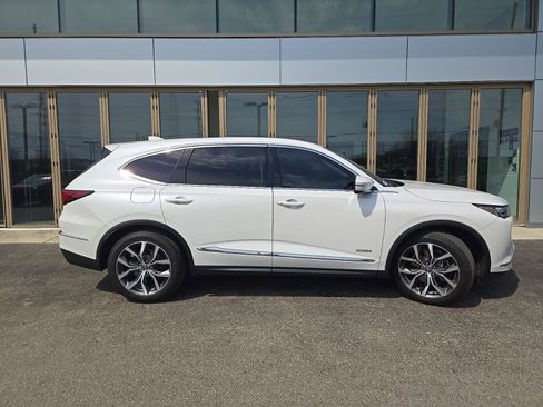 Used 2023 Acura MDX SH-AWD w/ Technology Package image 1