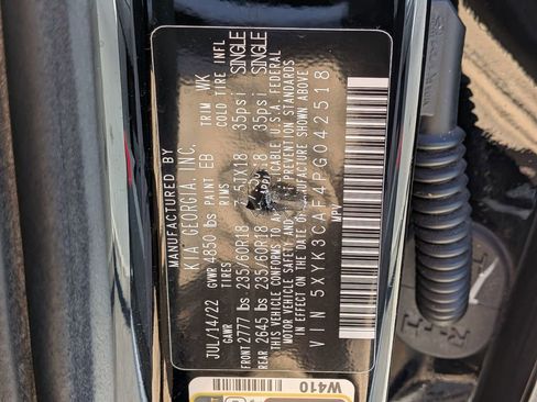 Certified 2023 Kia Sportage EX image 9