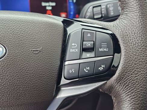 Used 2023 Ford Explorer King Ranch w/ Technology Package image 24