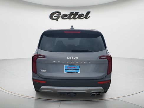 Used 2022 Kia Telluride S FWD image 12