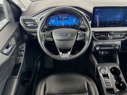 Used 2024 Ford Escape Platinum image 16