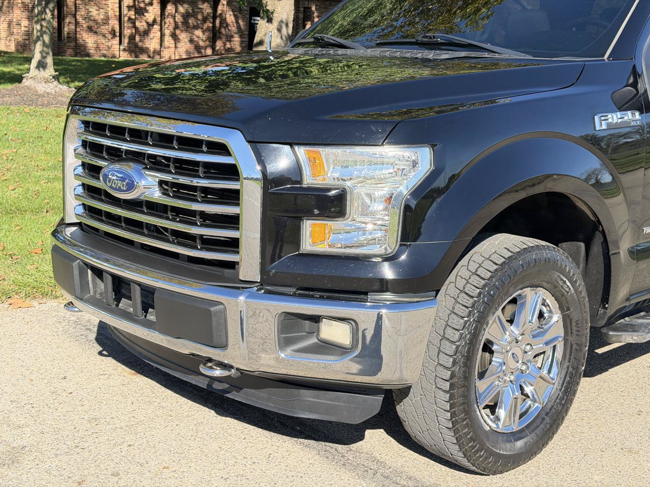Used 2016 Ford F150 XLT w/ Equipment Group 302A Luxury AWD/4WD image 10