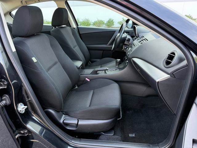 Used 2012 MAZDA MAZDA3 i Touring FWD image 18