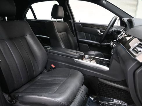 Used 2016 Mercedes-Benz E 350 E350 4MATIC w/ Premium Package image 21