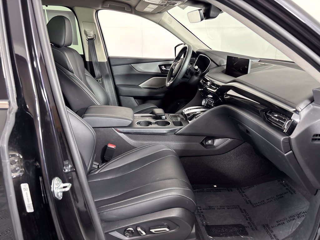 Certified 2024 Acura MDX w/ Technology Package FWD image 8