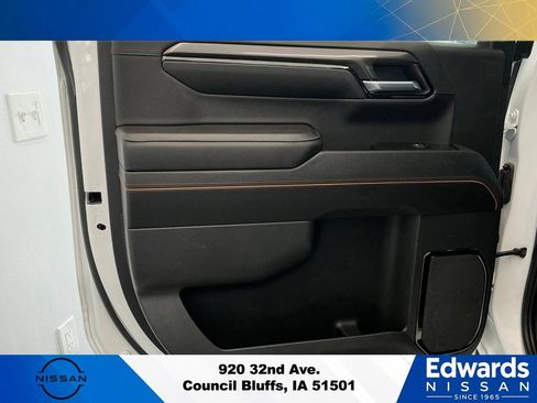 Used 2023 GMC Sierra 1500 AT4 w/ AT4 Preferred Package AWD/4WD image 11