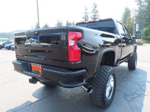 Used 2022 Chevrolet Silverado 3500 High Country w/ Safety Package II AWD/4WD image 9