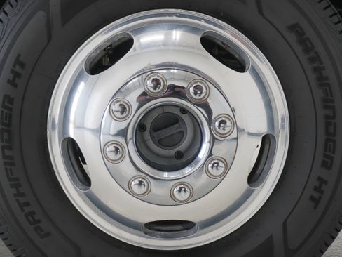 Used 2012 Ford F350 Lariat w/ Lariat Ultimate Pkg image 28