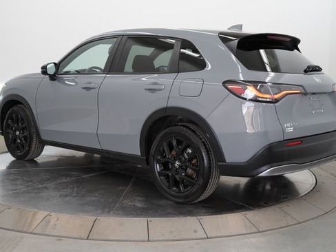 Used 2024 Honda HR-V Sport image 5