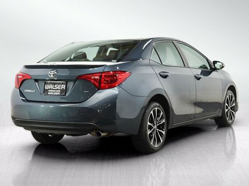 Used 2017 Toyota Corolla SE w/ Carpet Mat Package (TMS) FWD image 5