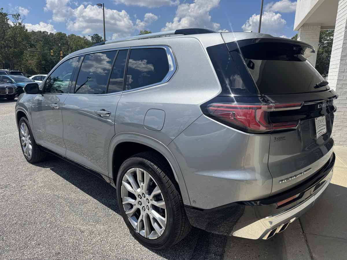 Used 2025 GMC Acadia Denali w/ Super Cruise Package AWD/4WD image 45