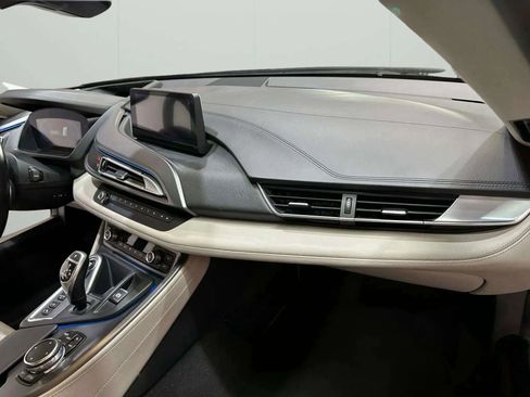 Used 2016 BMW i8 image 36