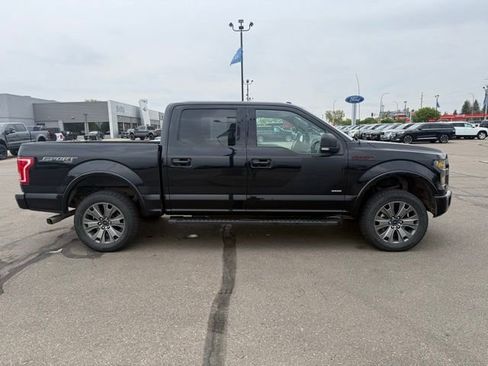 Used 2016 Ford F150 XLT w/ Equipment Group 302A Luxury AWD/4WD image 11