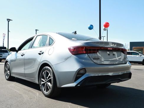 Used 2024 Kia Forte LXS FWD image 8