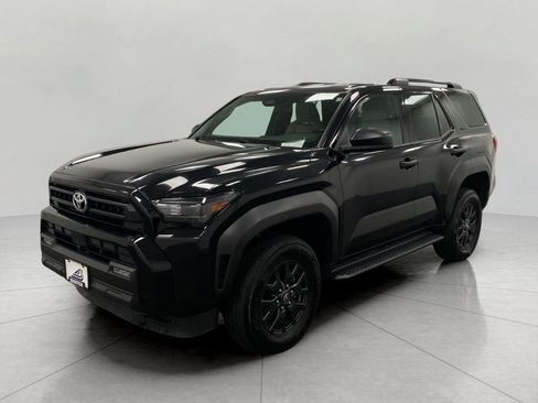 Used 2025 Toyota 4Runner SR5 AWD/4WD image 10