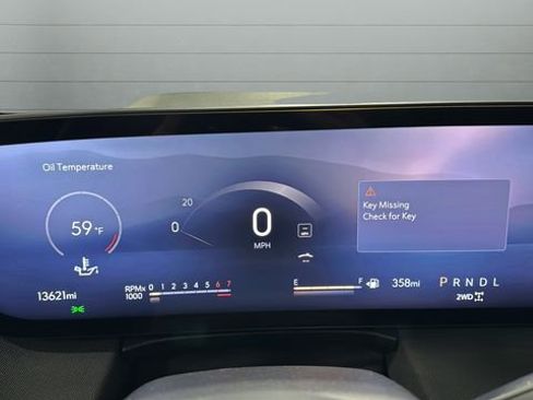 Used 2025 Buick Enclave Preferred image 7