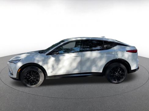 Used 2025 Buick Envista Sport Touring image 9