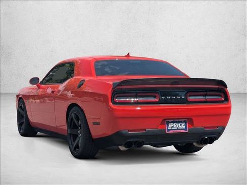 Used 2021 Dodge Challenger SRT Hellcat w/ Plus Package RWD image 8