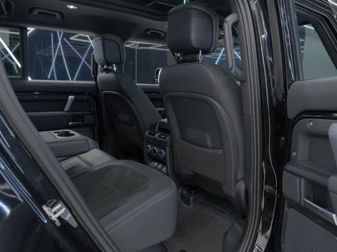 Used 2023 Land Rover Defender 110 V8 image 48
