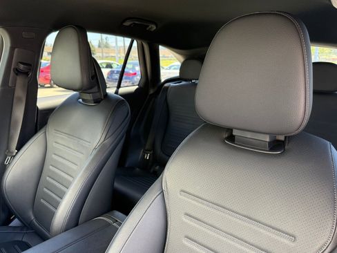 Used 2023 Mercedes-Benz GLC 300 image 29